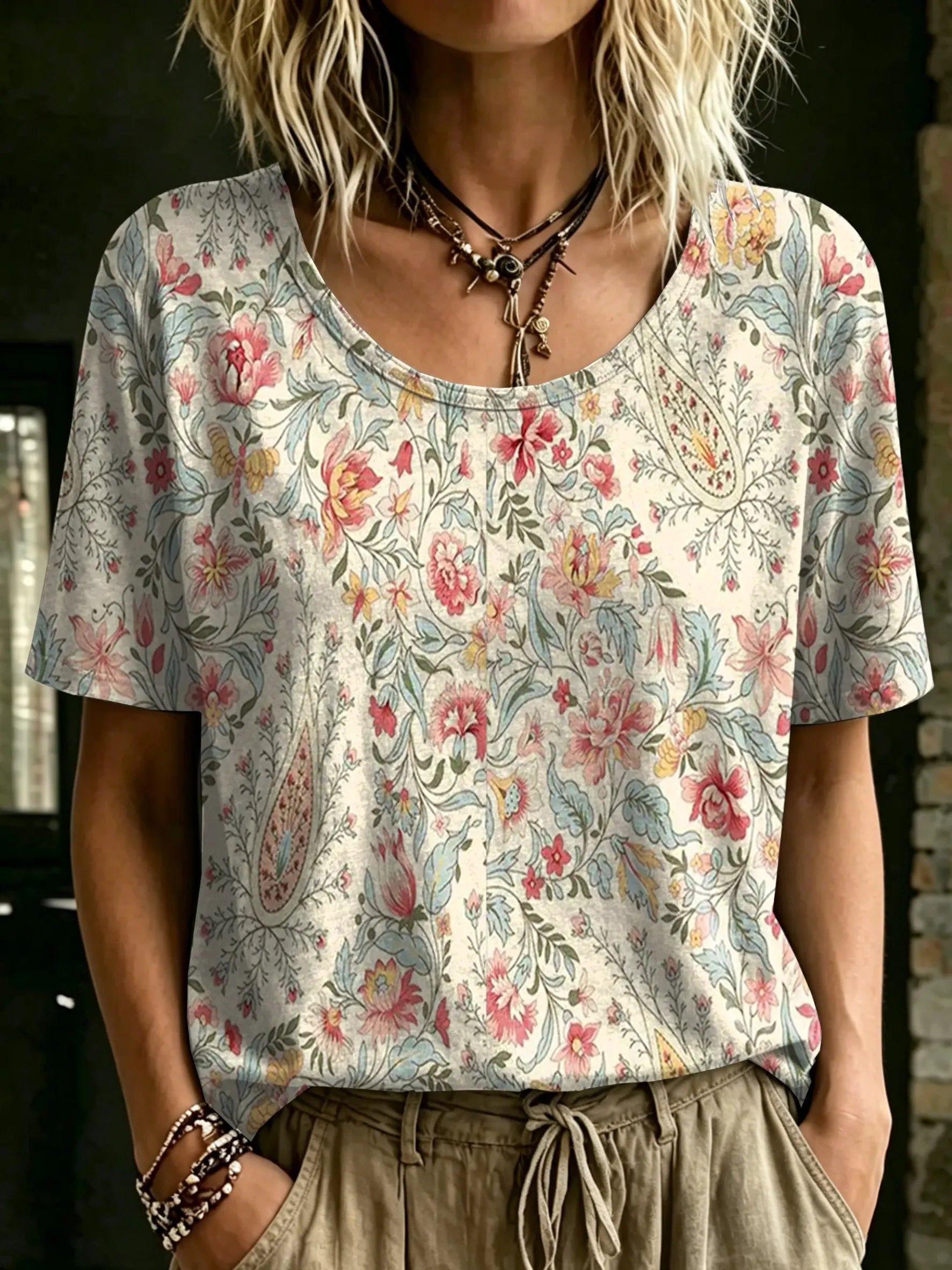 Women's Vintage Paisley Floral Art Printed Casual Round Neck Short Sleeve Cotton T-shirt