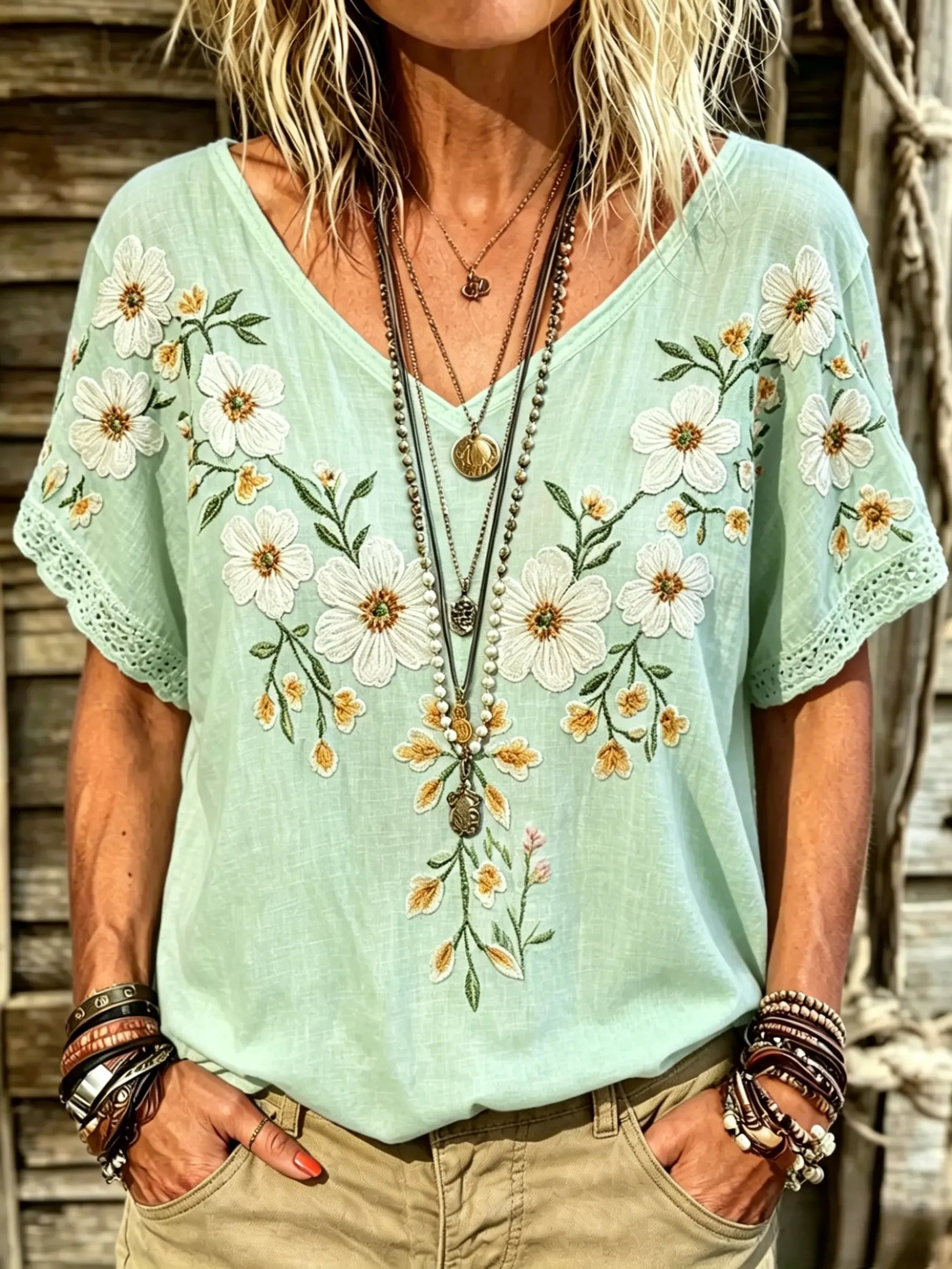 Women's Vintage-Style Floral Art Print V-Neck Short-Sleeve Top with Lace Paneling