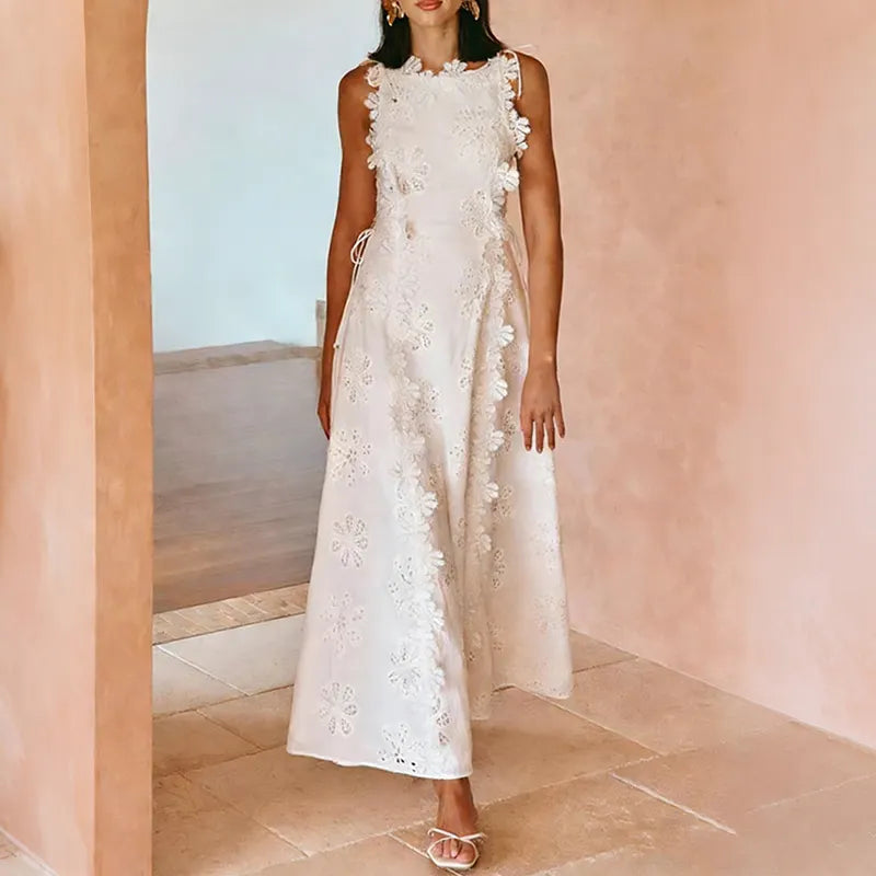 Women's Delicate Lace Hook And Lace Up Sides Maxi Dress
