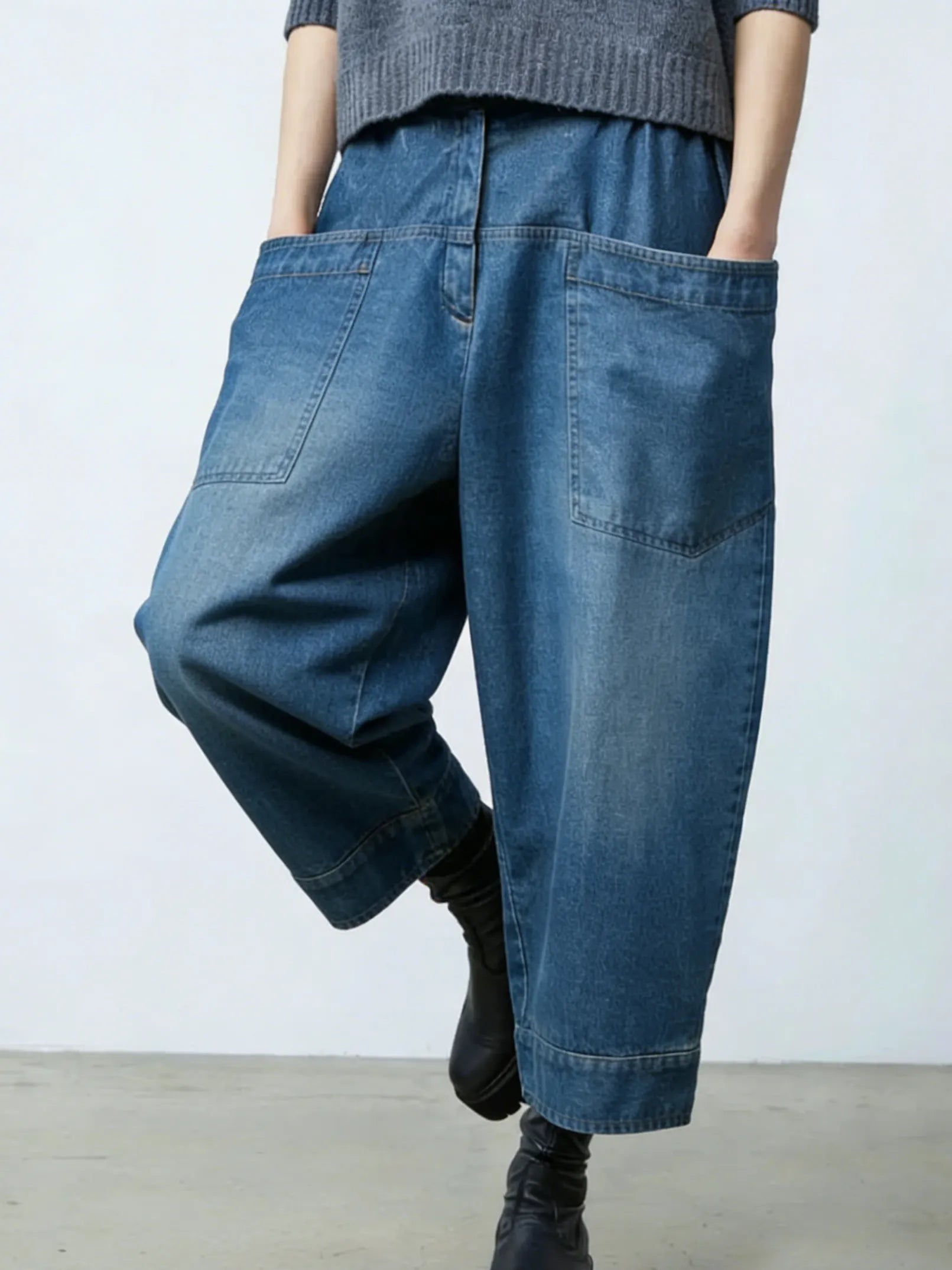 Artistic Cut Cozy Loose-fitting Jeans